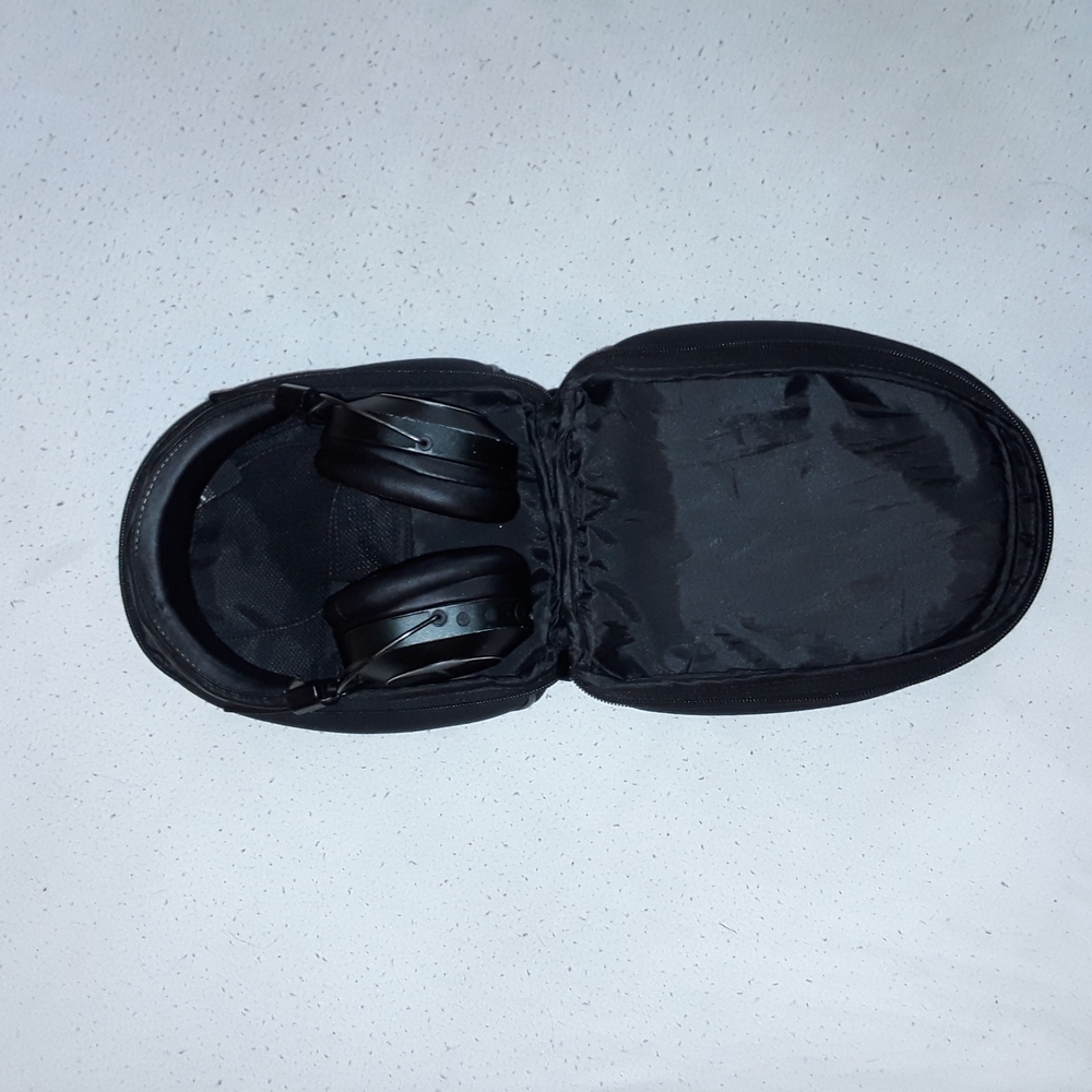 Pioneer Black Over-Ear Headphones with Case